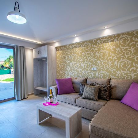 لاغاناس Paradise Apartments المظهر الخارجي الصورة